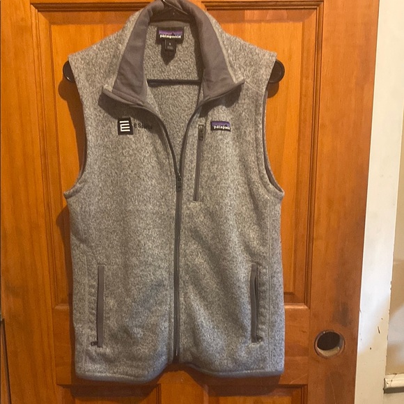 Patagonia Jackets & Blazers - Patagonia Charcoal Fleece Vest